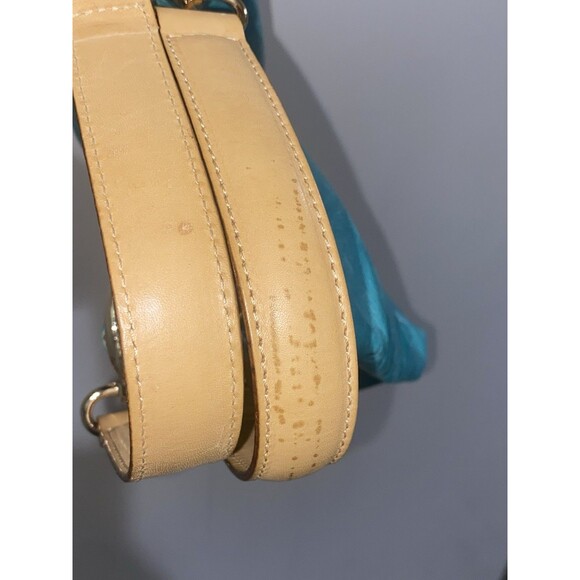 Turquoise leather Maurizio Taiuti bucket handbag Gold hardware - Picture 14 of 16
